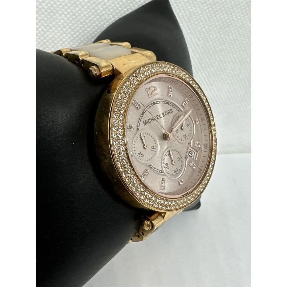 Michael Kors Parker MK5896 Women Rose Gold Analog Dial Quartz Wrist Watch NUL43